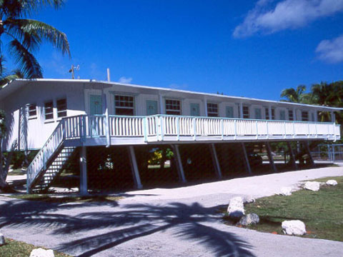 pineandpalmsresort_pic